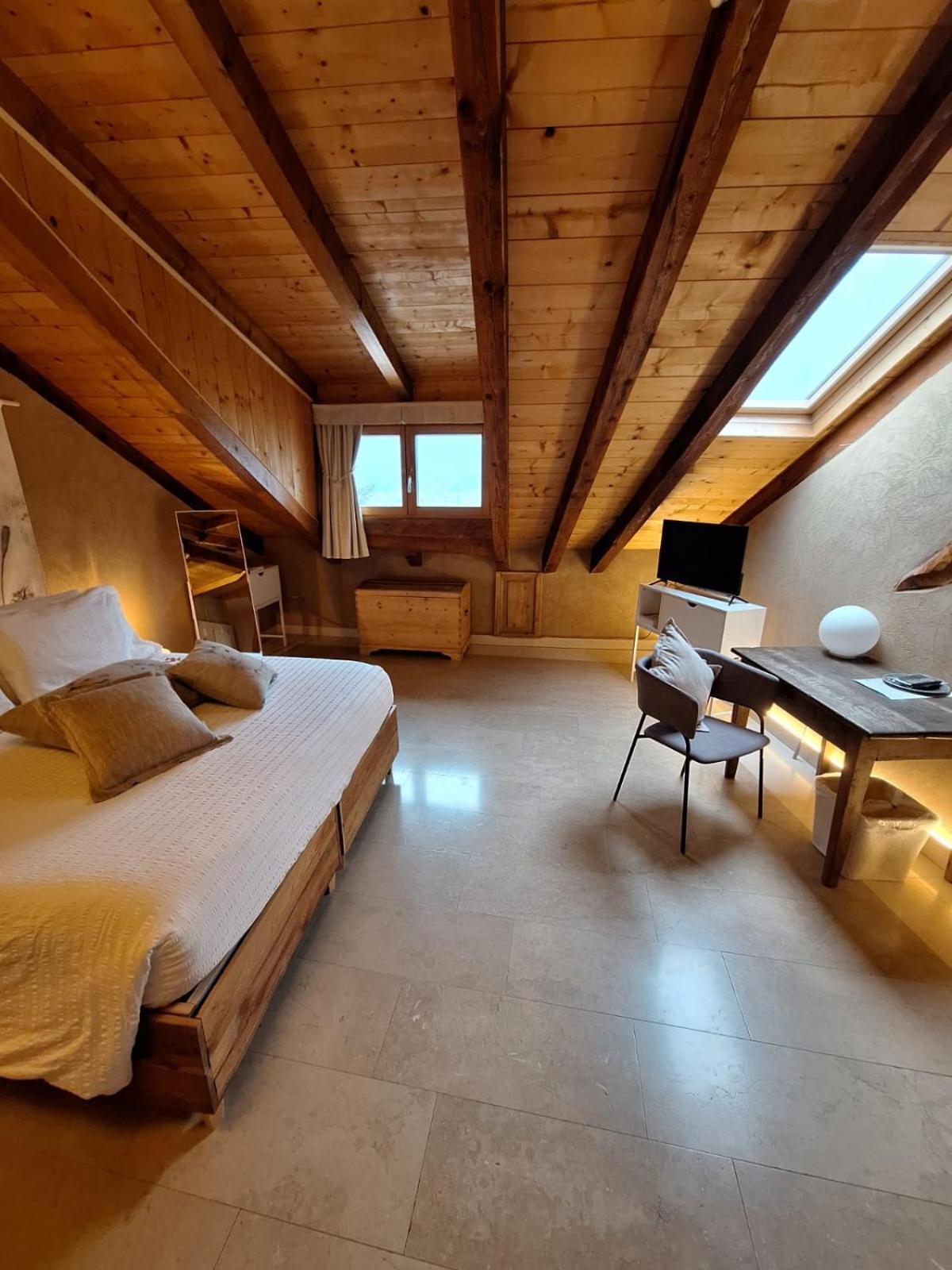 Vallarom Farm stay