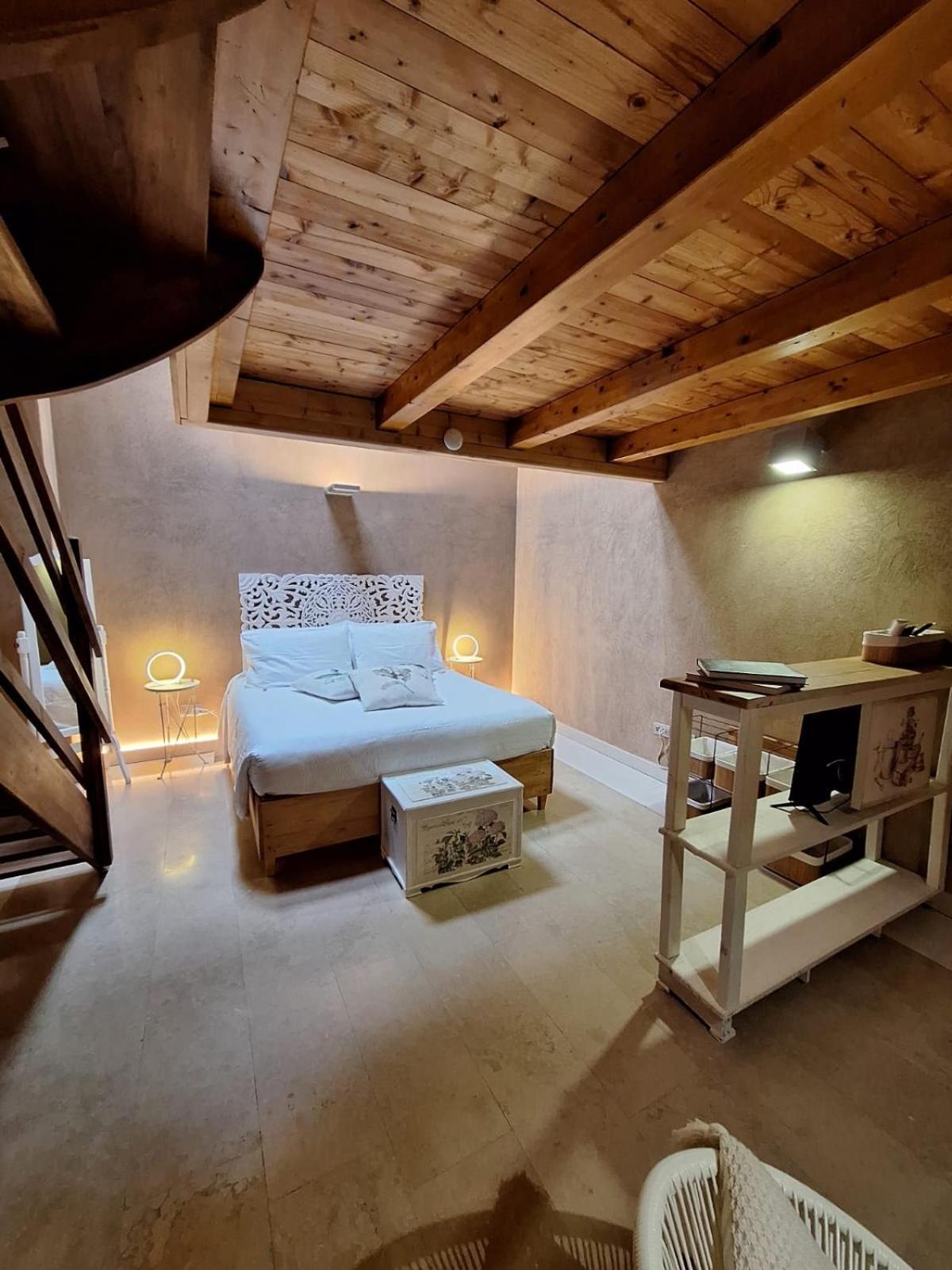 Vallarom Farm stay *